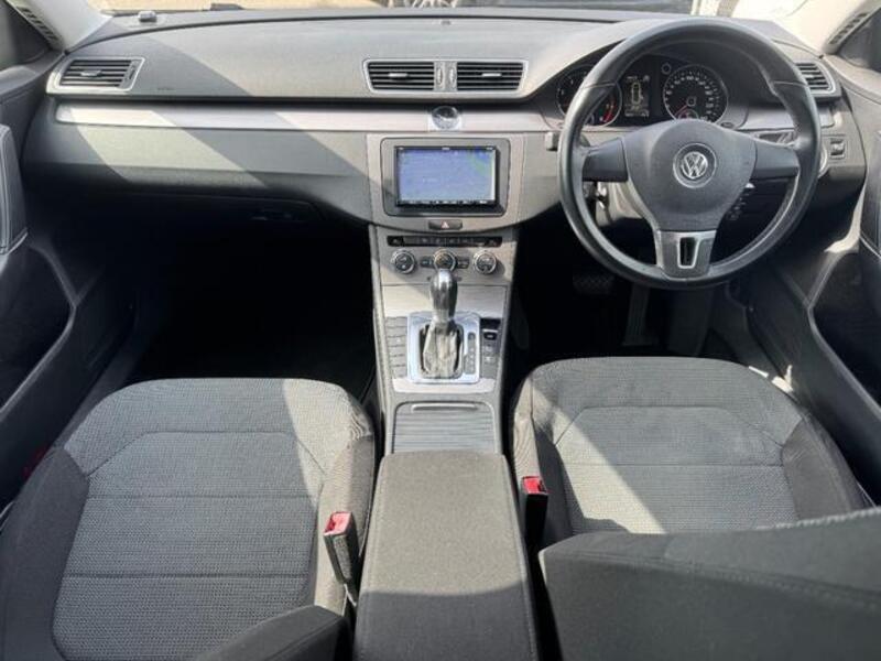 PASSAT VARIANT