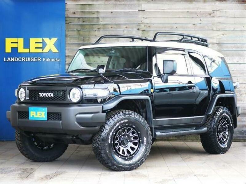 TOYOTA FJ CRUISER