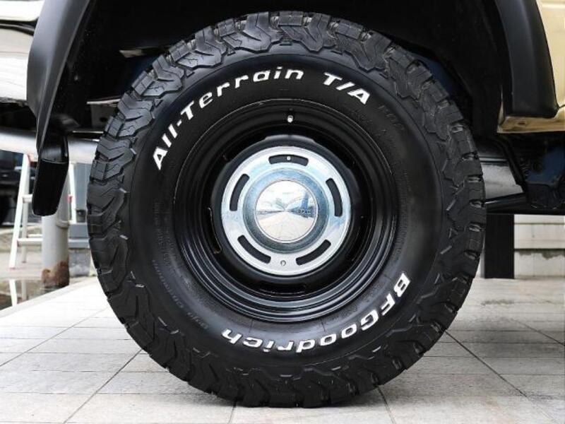 HILUX SURF