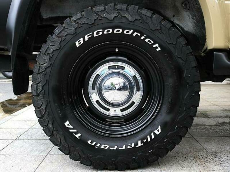 HILUX SURF