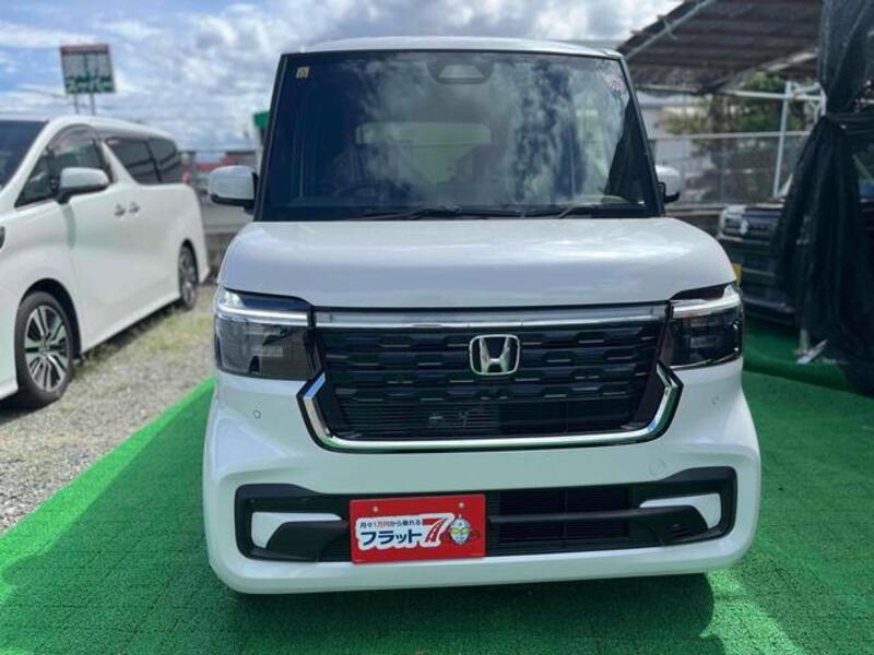 N BOX CUSTOM