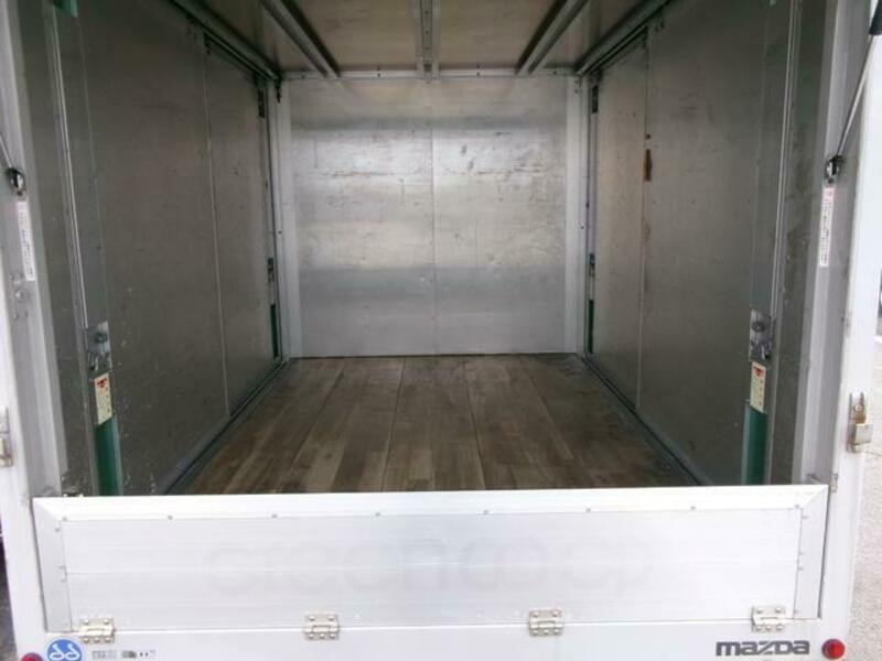 BONGO TRUCK