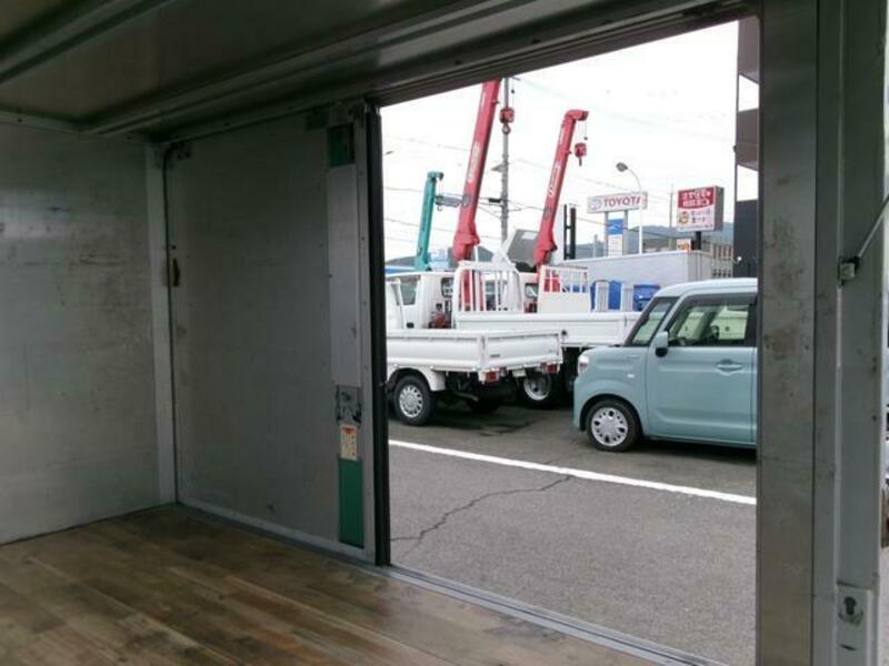 BONGO TRUCK