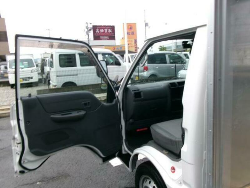 BONGO TRUCK