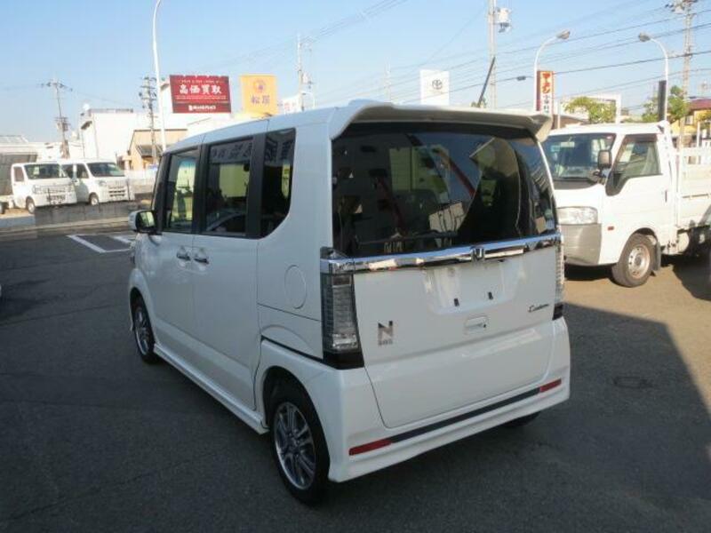 N BOX CUSTOM