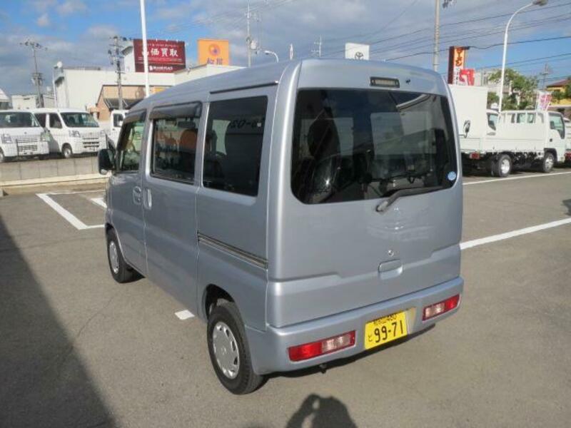 MINICAB VAN