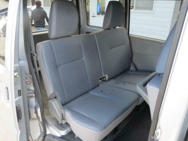 MINICAB VAN