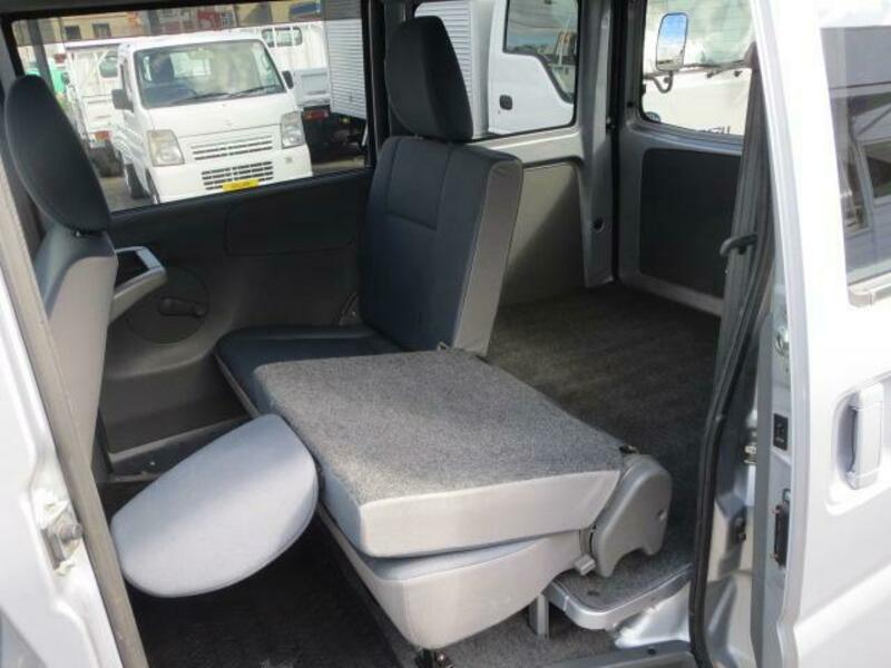 MINICAB VAN
