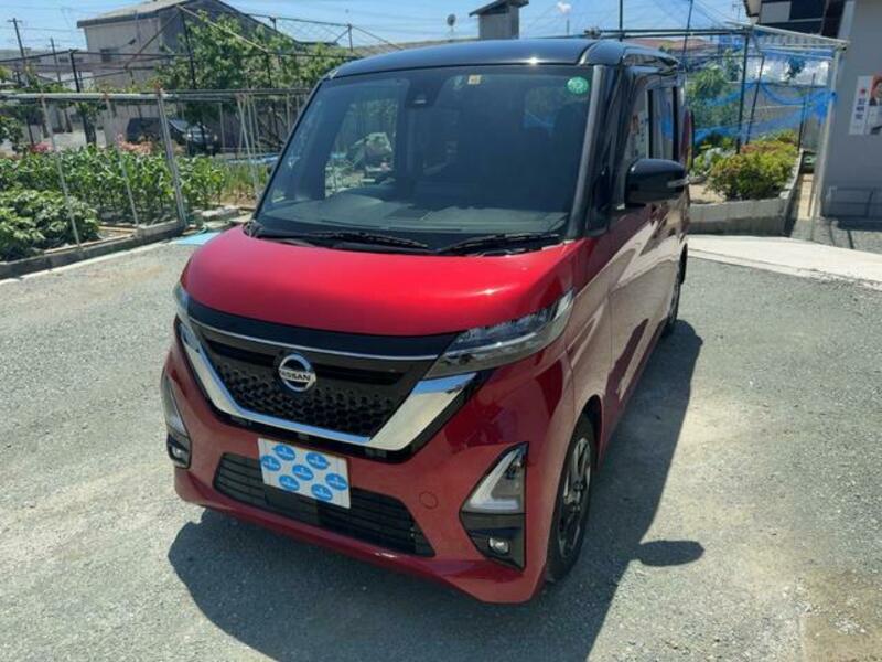 NISSAN ROOX