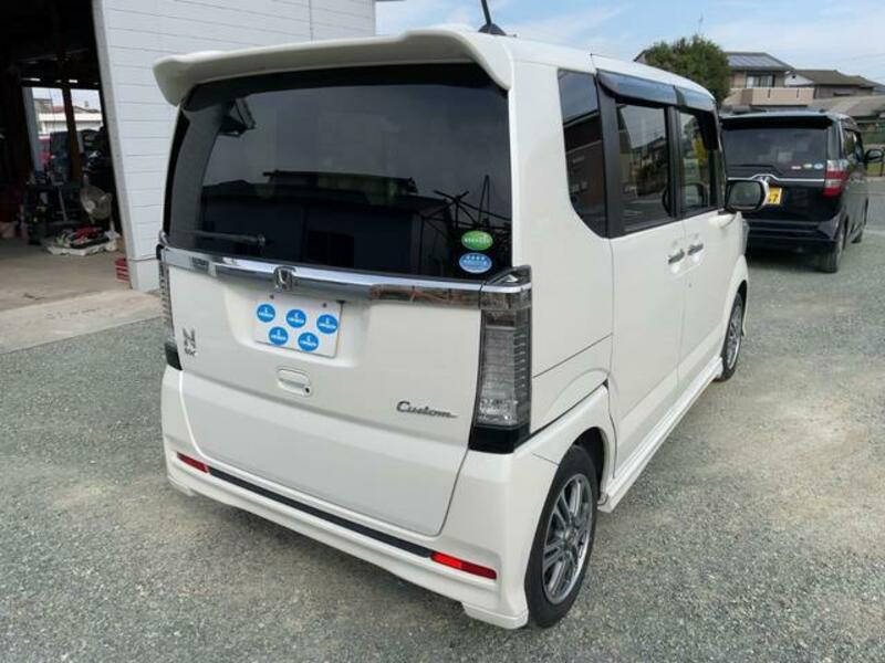 N BOX CUSTOM