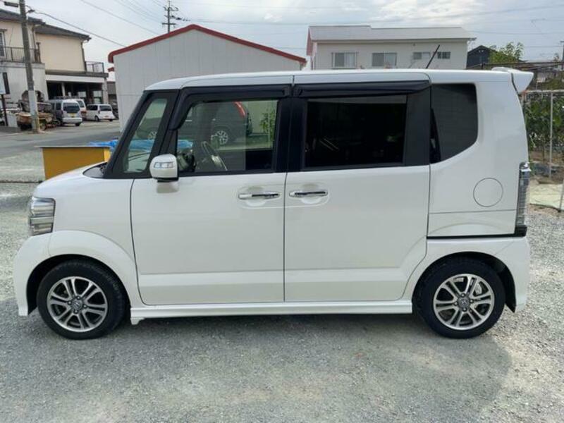 N BOX CUSTOM