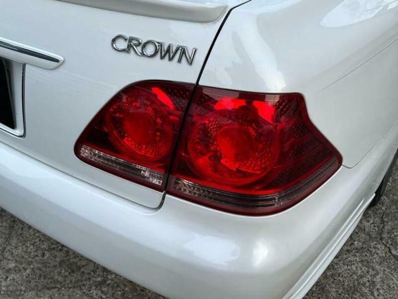 CROWN