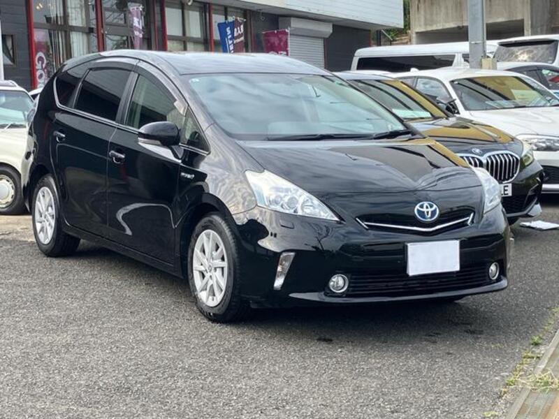 PRIUS ALPHA