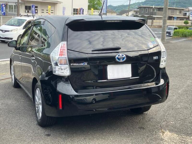 PRIUS ALPHA