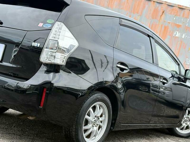 PRIUS ALPHA