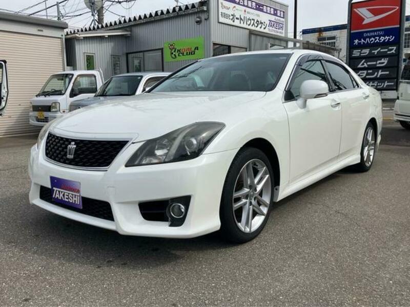 TOYOTA CROWN
