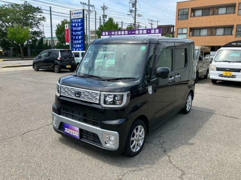 DAIHATSU WAKE