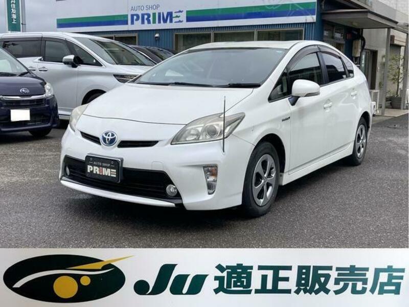 TOYOTA PRIUS