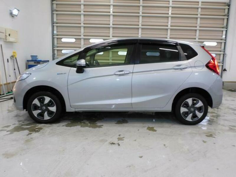 FIT HYBRID