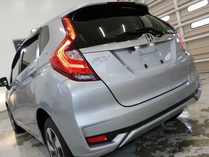 FIT HYBRID