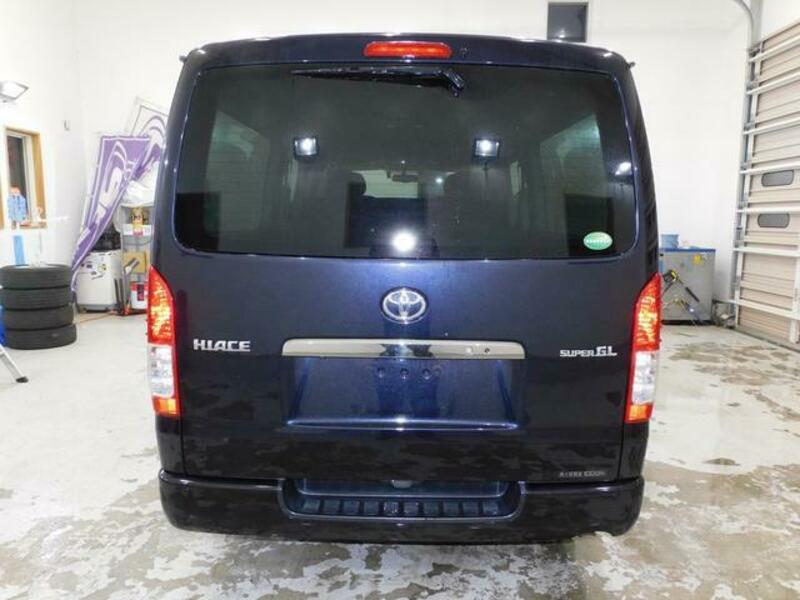 HIACE VAN