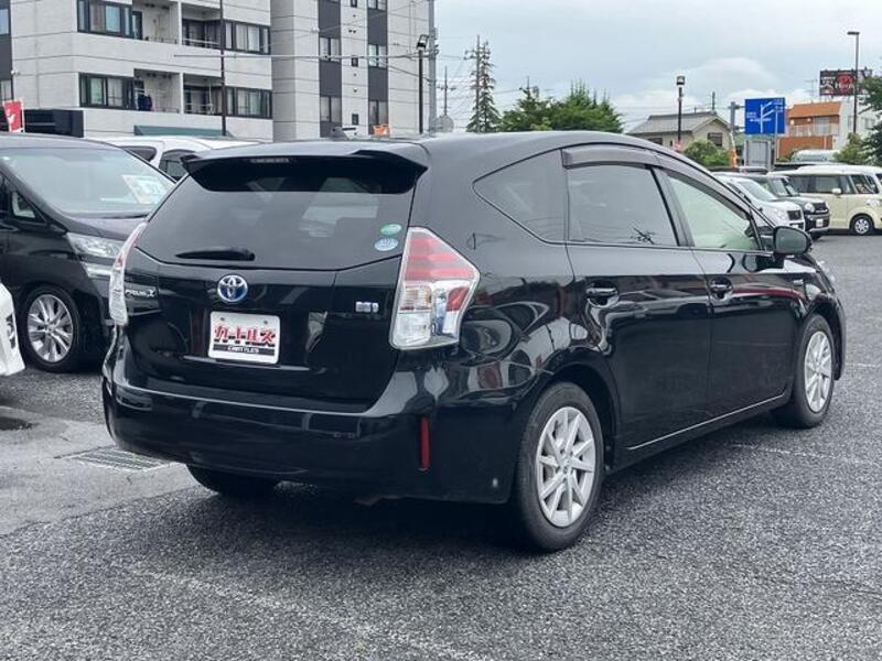 PRIUS ALPHA