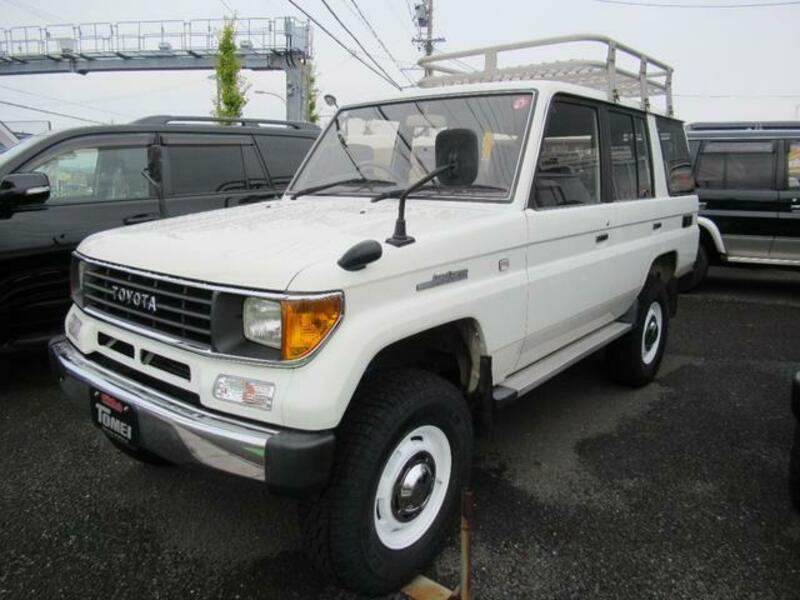 TOYOTA LAND CRUISER PRADO