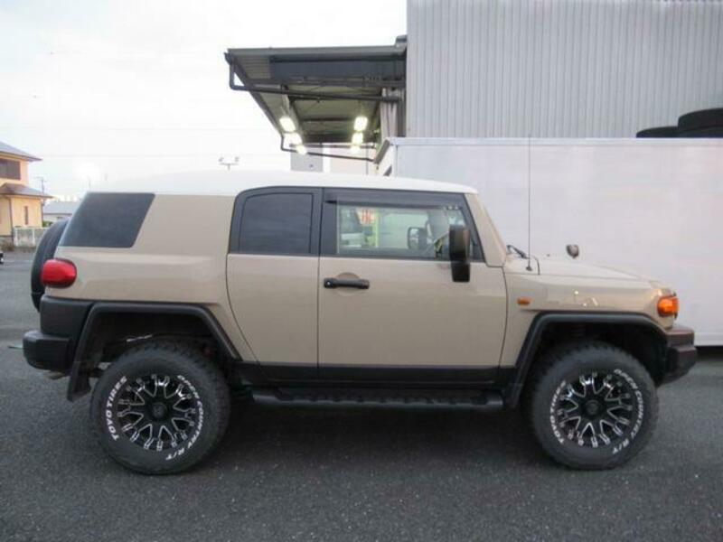 FJ CRUISER