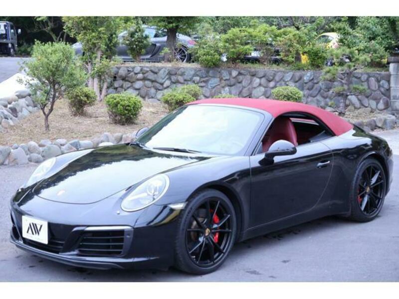 911