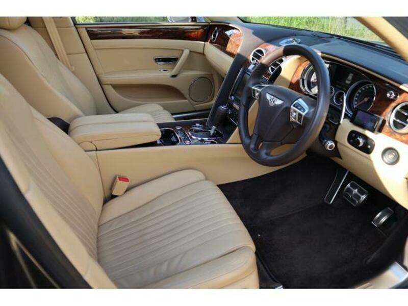 FLYING SPUR