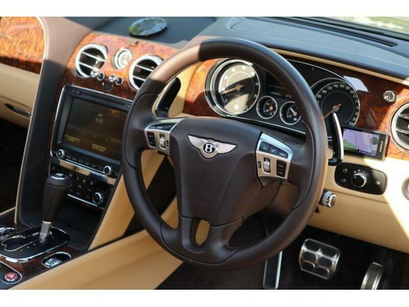 FLYING SPUR