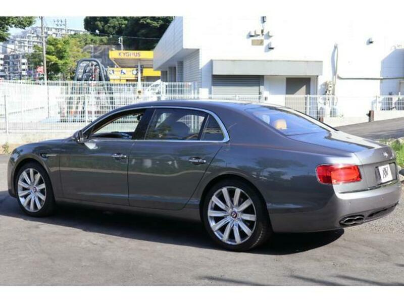 FLYING SPUR