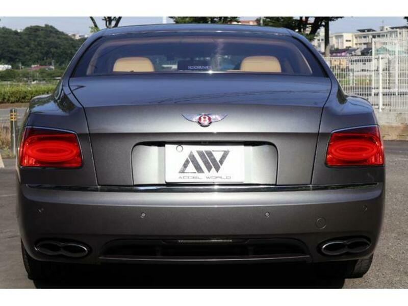 FLYING SPUR
