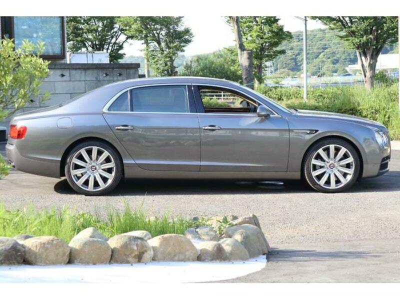FLYING SPUR