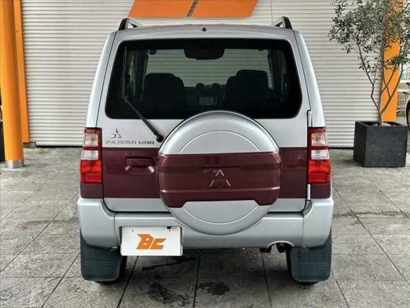 PAJERO MINI