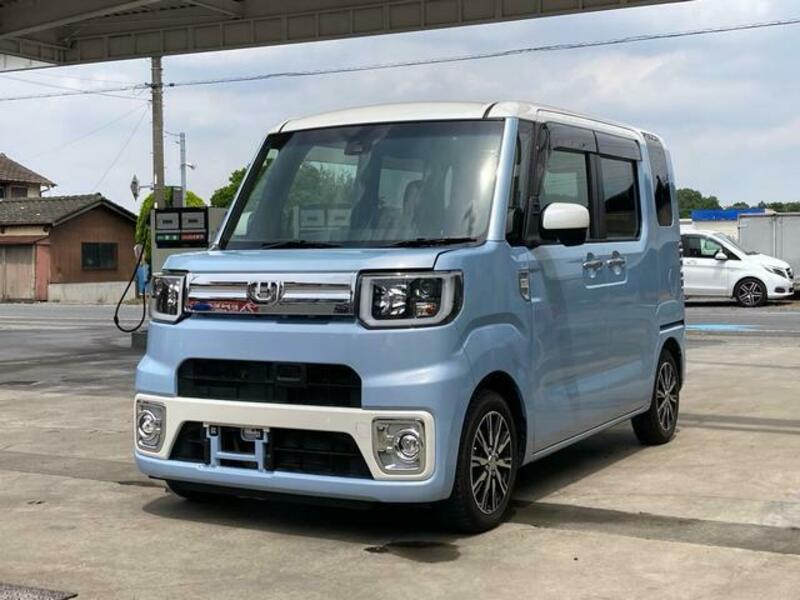 DAIHATSU WAKE