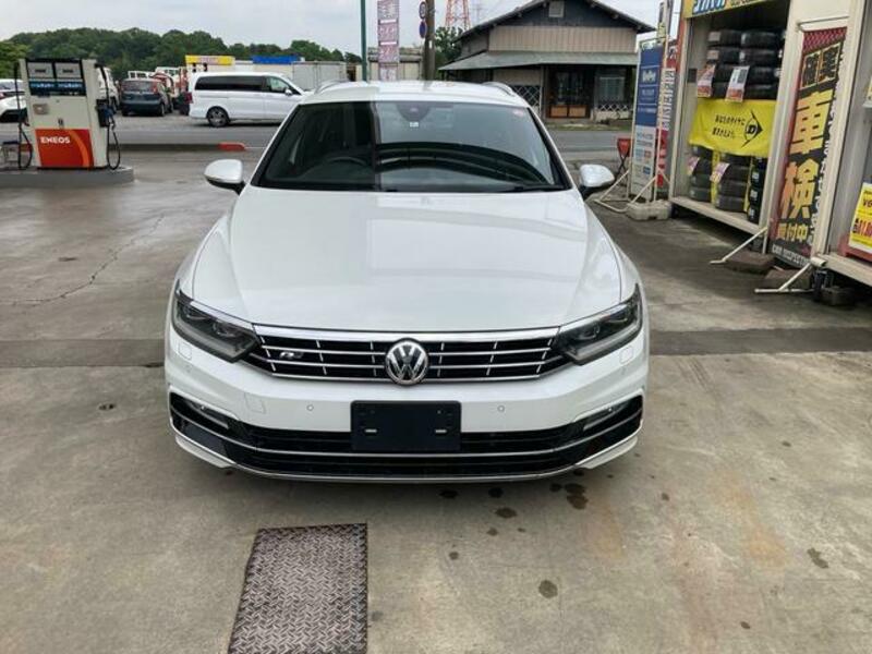 PASSAT VARIANT