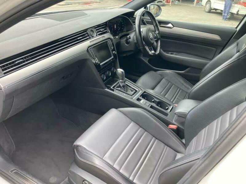 PASSAT VARIANT