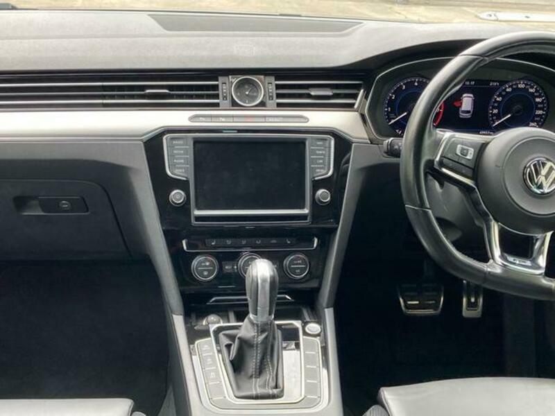 PASSAT VARIANT