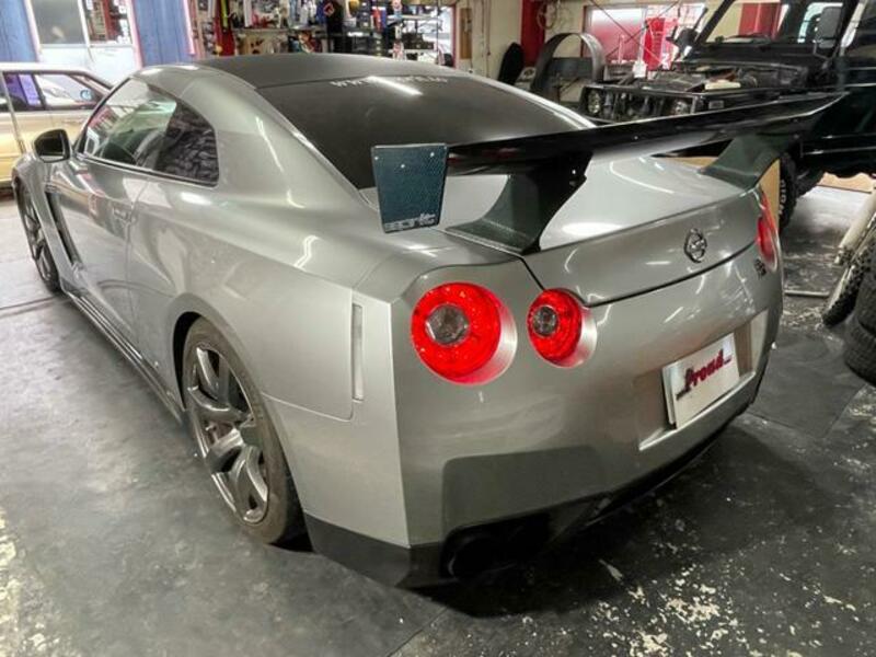 GT-R