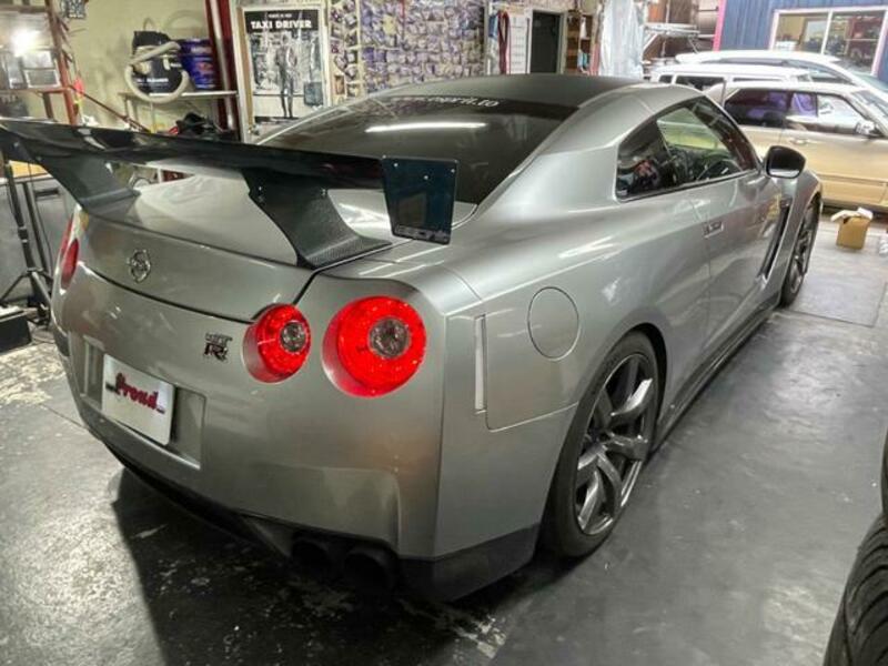 GT-R