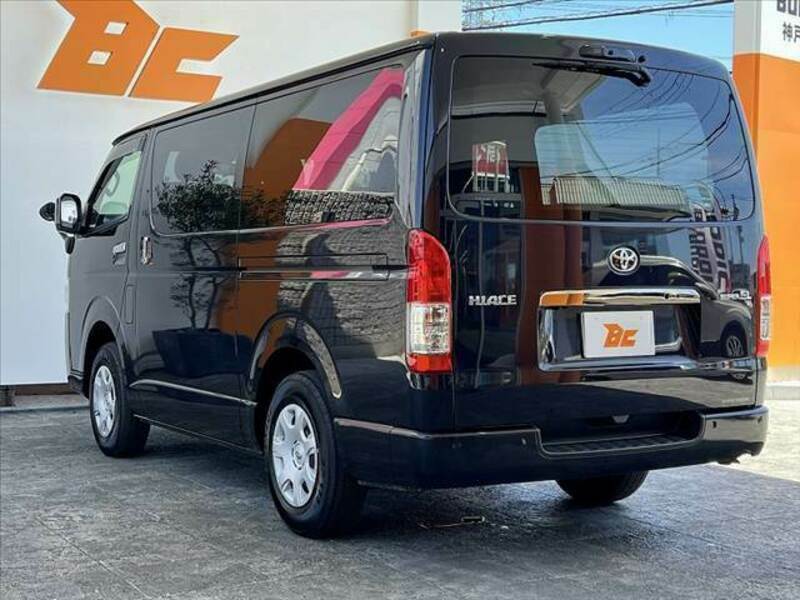 HIACE VAN