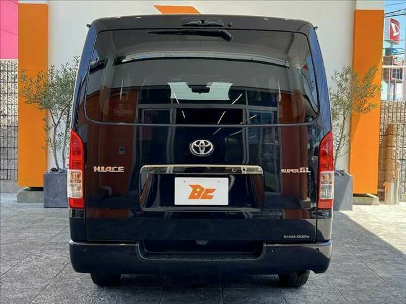 HIACE VAN