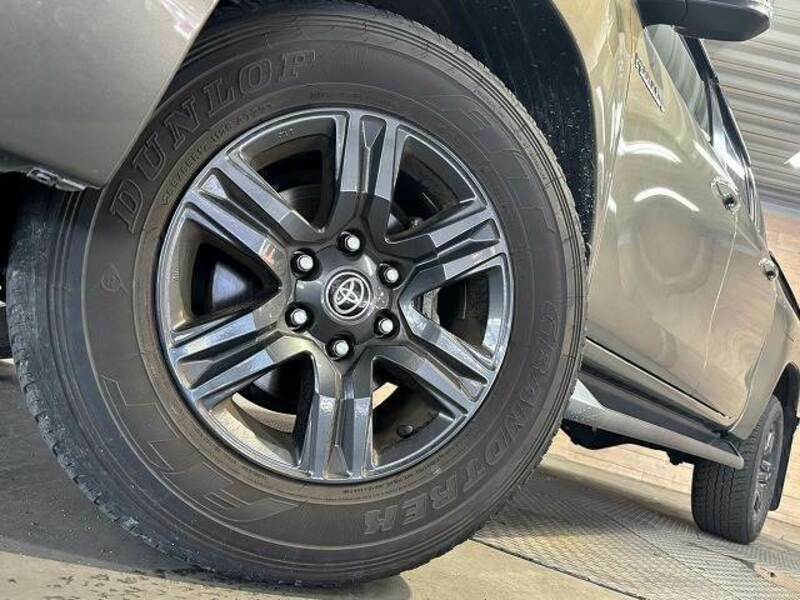 HILUX