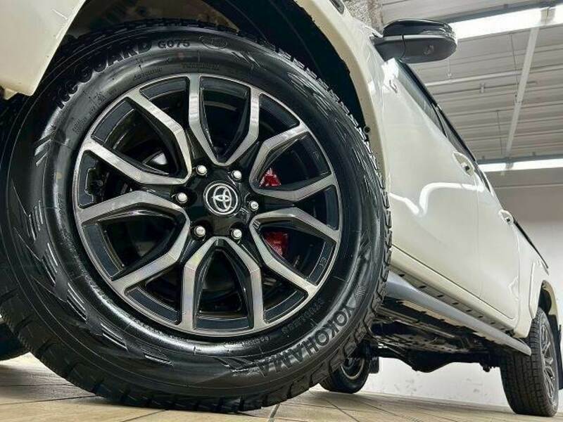 HILUX