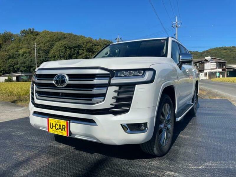 TOYOTA LAND CRUISER