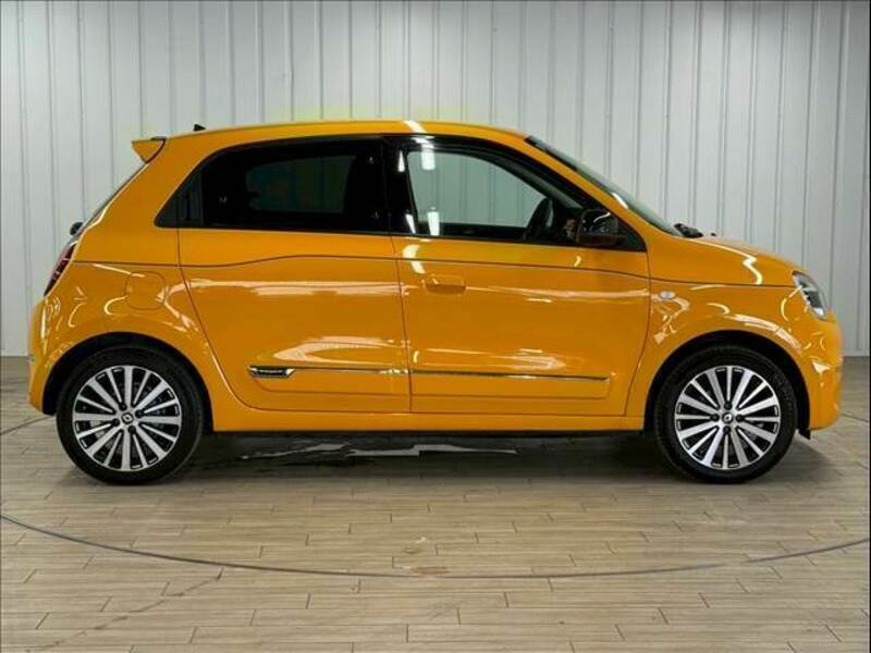 TWINGO