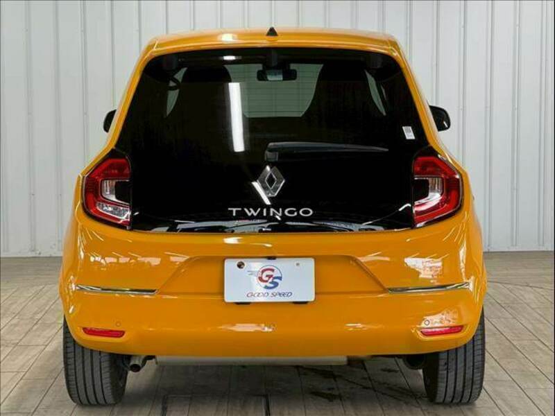 TWINGO