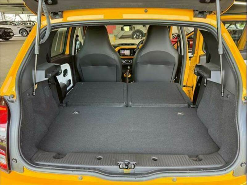 TWINGO