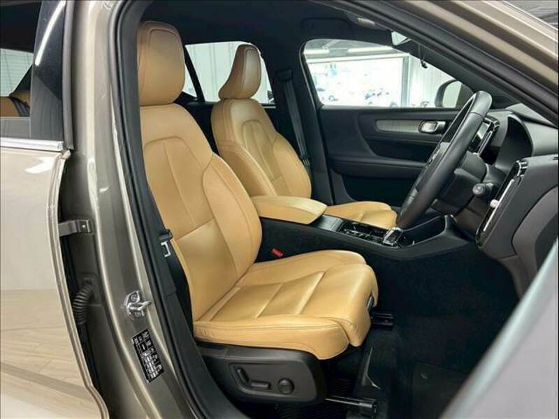 XC40
